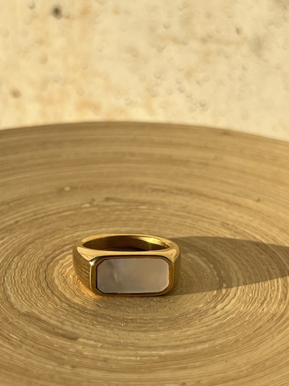 Anillo sello nácar